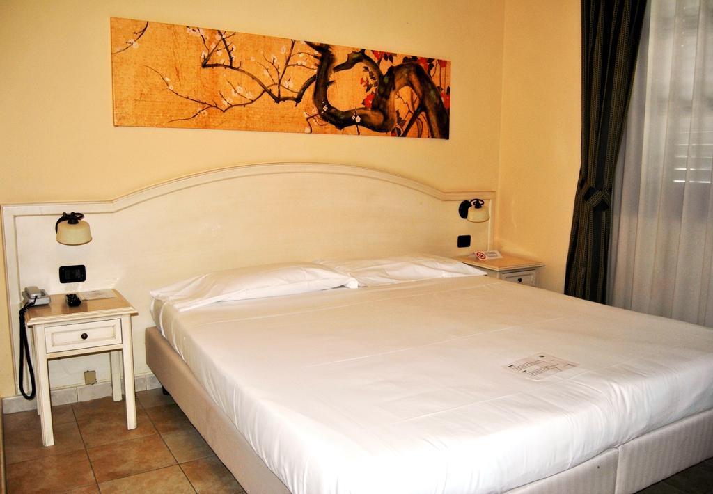 Hotel Sextum Bientina Exterior photo